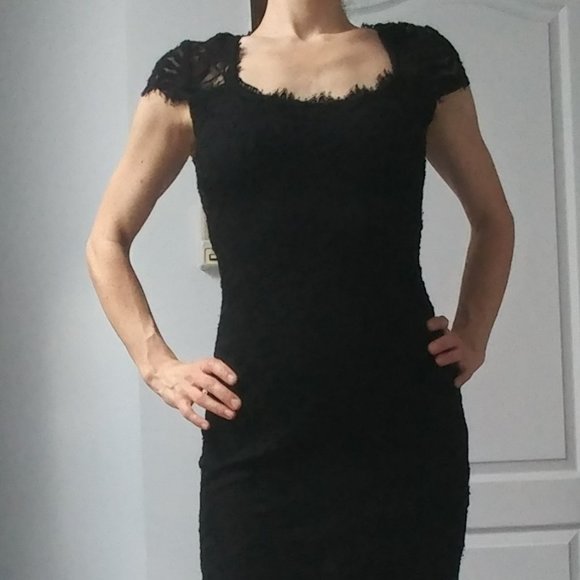 Le Chateau LBD, black lace, completely lined, great condition (size 1-2) - Picture 9 of 11